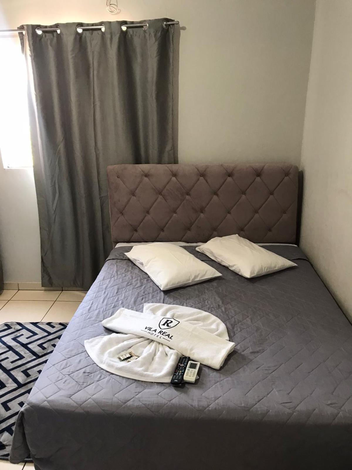 Hotel Vila Real Dourados Bagian luar foto